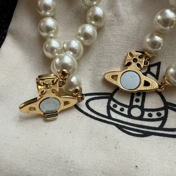 Vivienne Westwood Graziella Faux Pearl and crystal Choker Necklace - Picture 5 of 9